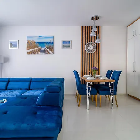 Deep Blue Zweizimmerwohnung In Meeresnaehe